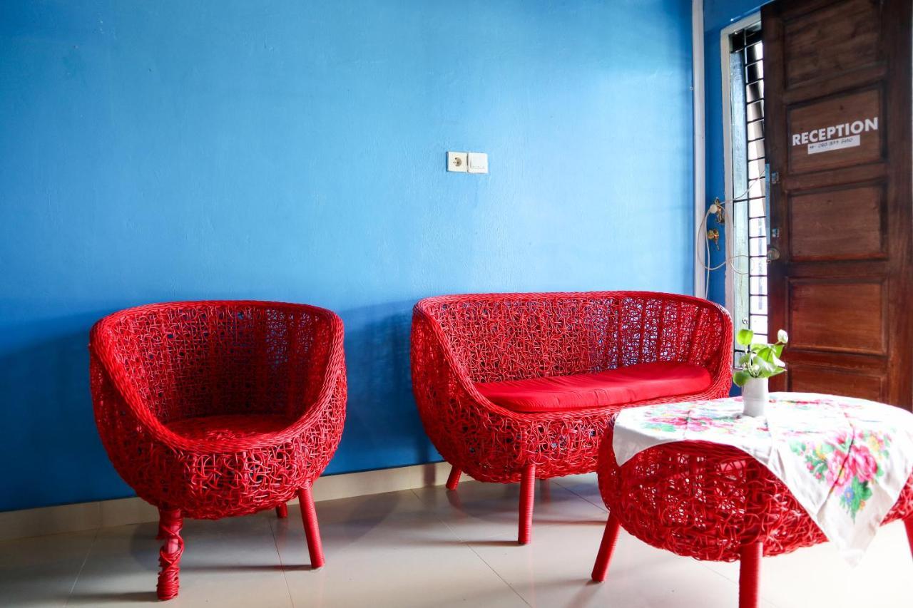 Oyo 2202 Delima Guest House Syariah Padang  Dış mekan fotoğraf